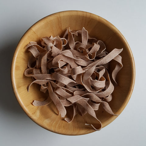 Domači pirini široki rezanci